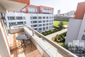 E-528_2020_pronajem_apartmany_Praha_Albertov_Rental_Apartments-15