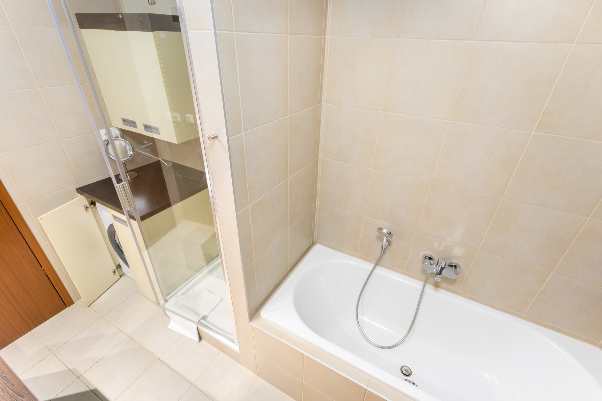 F1-746_Albertov (2020-04)-08