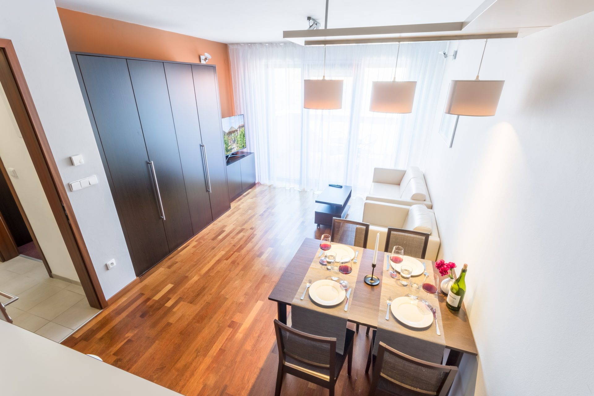 F2-620_Albertov (2020-03)-01