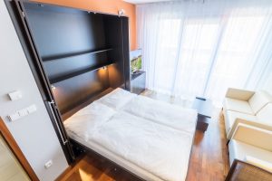 F2-620_Albertov (2020-03)-04