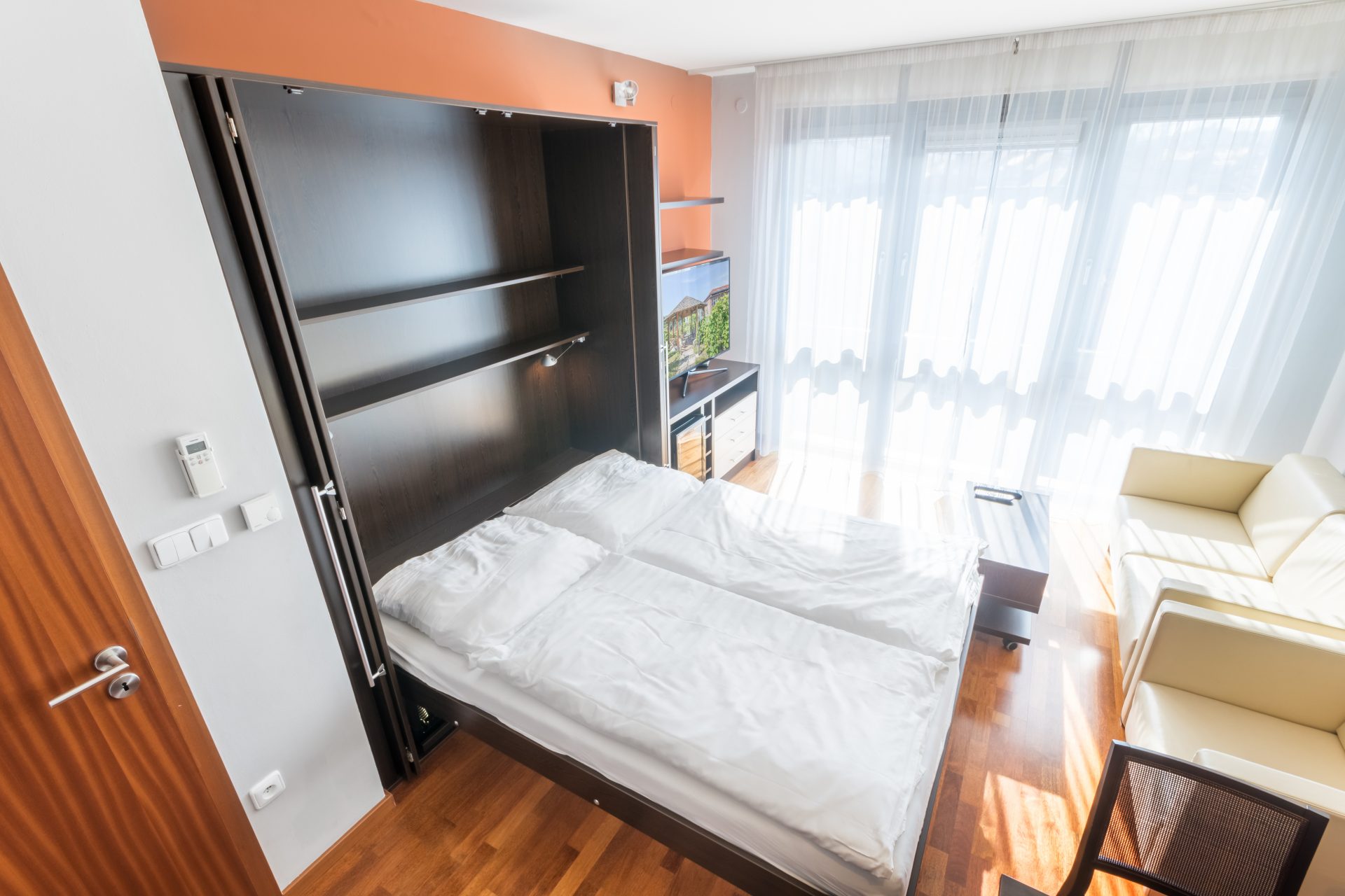 F2-724_Albertov (2020-04)-03