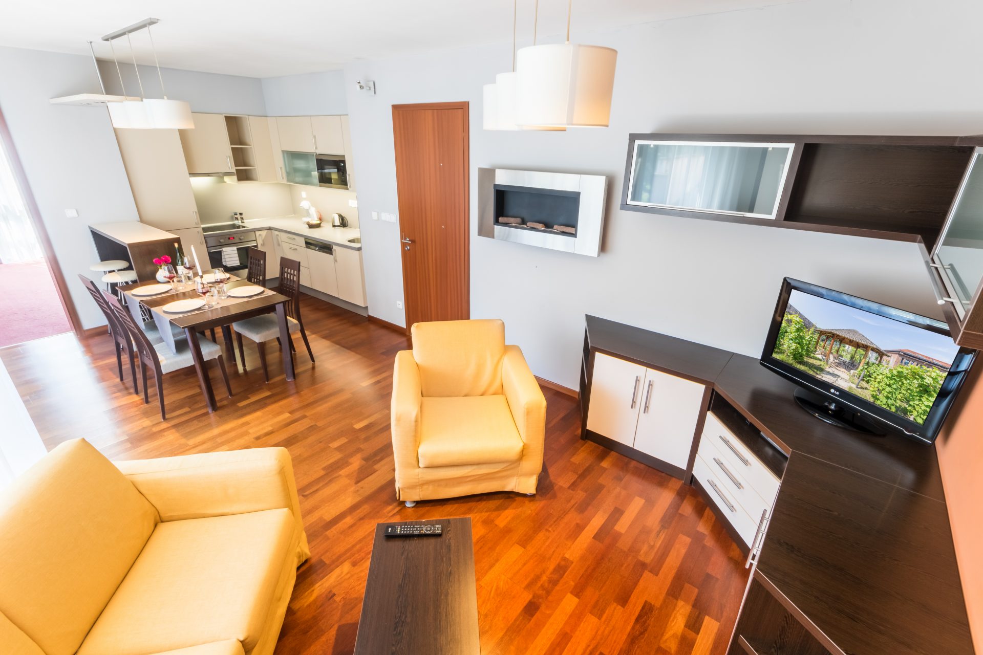 F3-316_Albertov (2020-04)-03