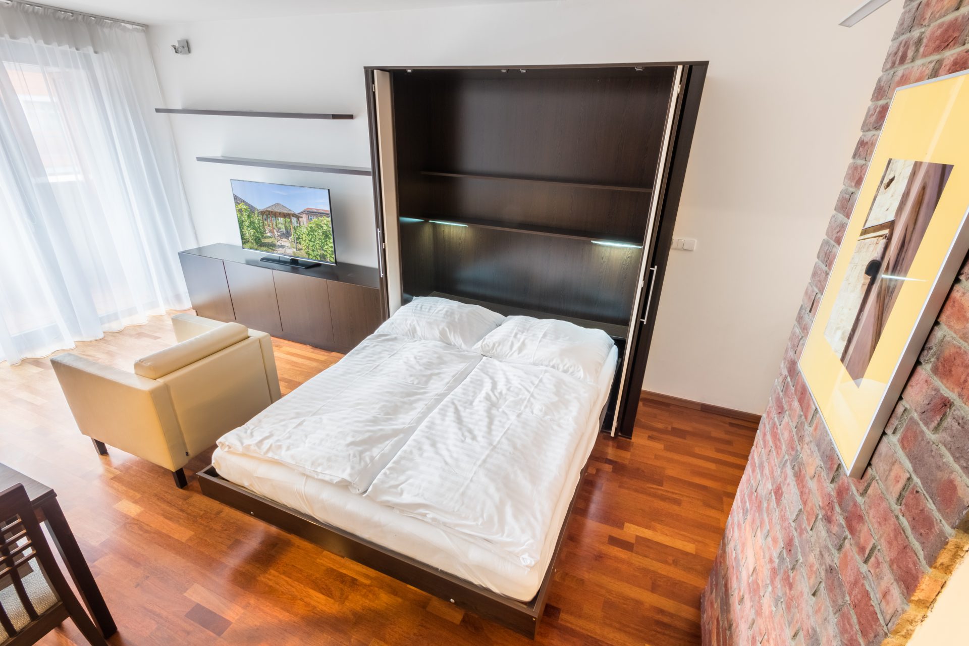 F1-639_Albertov (2020-06)-06