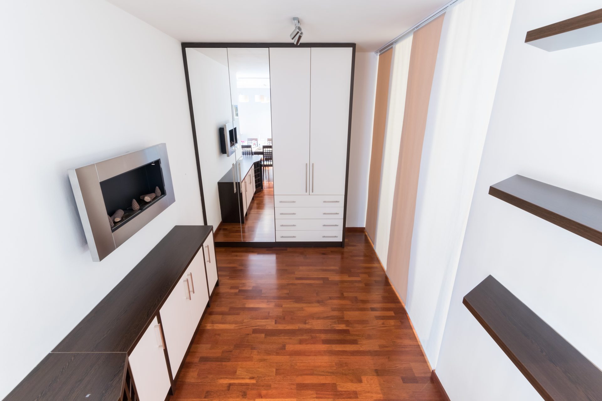 F2-206_Albertov (2020-04)-09