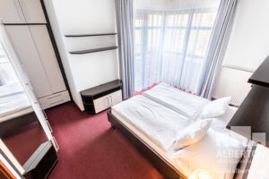 E-632_2021_pronajem_apartmany_Praha_Albertov_Rental_Apartments-13