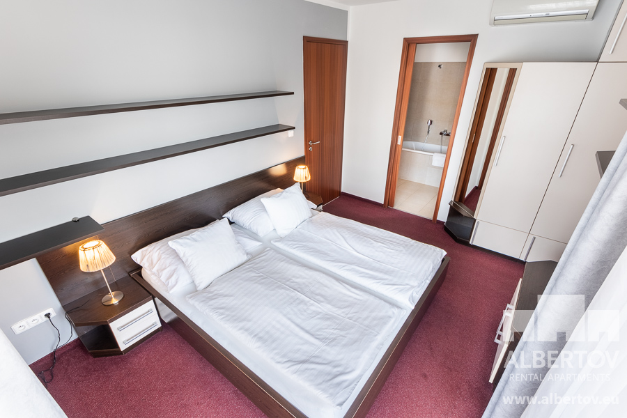 E-632_2021_pronajem_apartmany_Praha_Albertov_Rental_Apartments-14